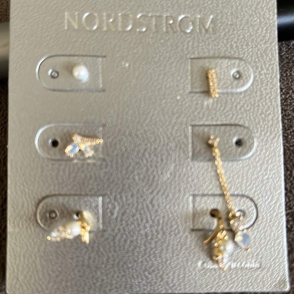 New Nordstrom 6 piece nickel free cubic zirconia earring set. Gold tone MSRP $59